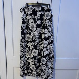 Old Navy Black and White Floral Maxi Skirt